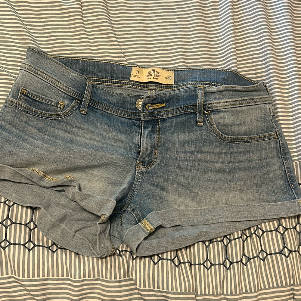 Hollister Jean shorts